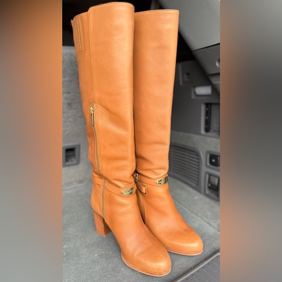 Michael Kors knee-high leather boots. - Picture 1 of 10